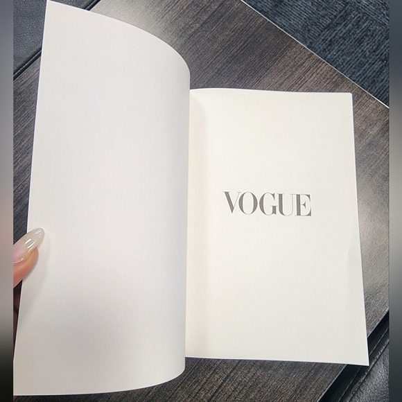 Conde Nast Publisher Vogue Asian Inspo Cover Journal Book Blank Pages Vtg Style - Picture 3 of 6